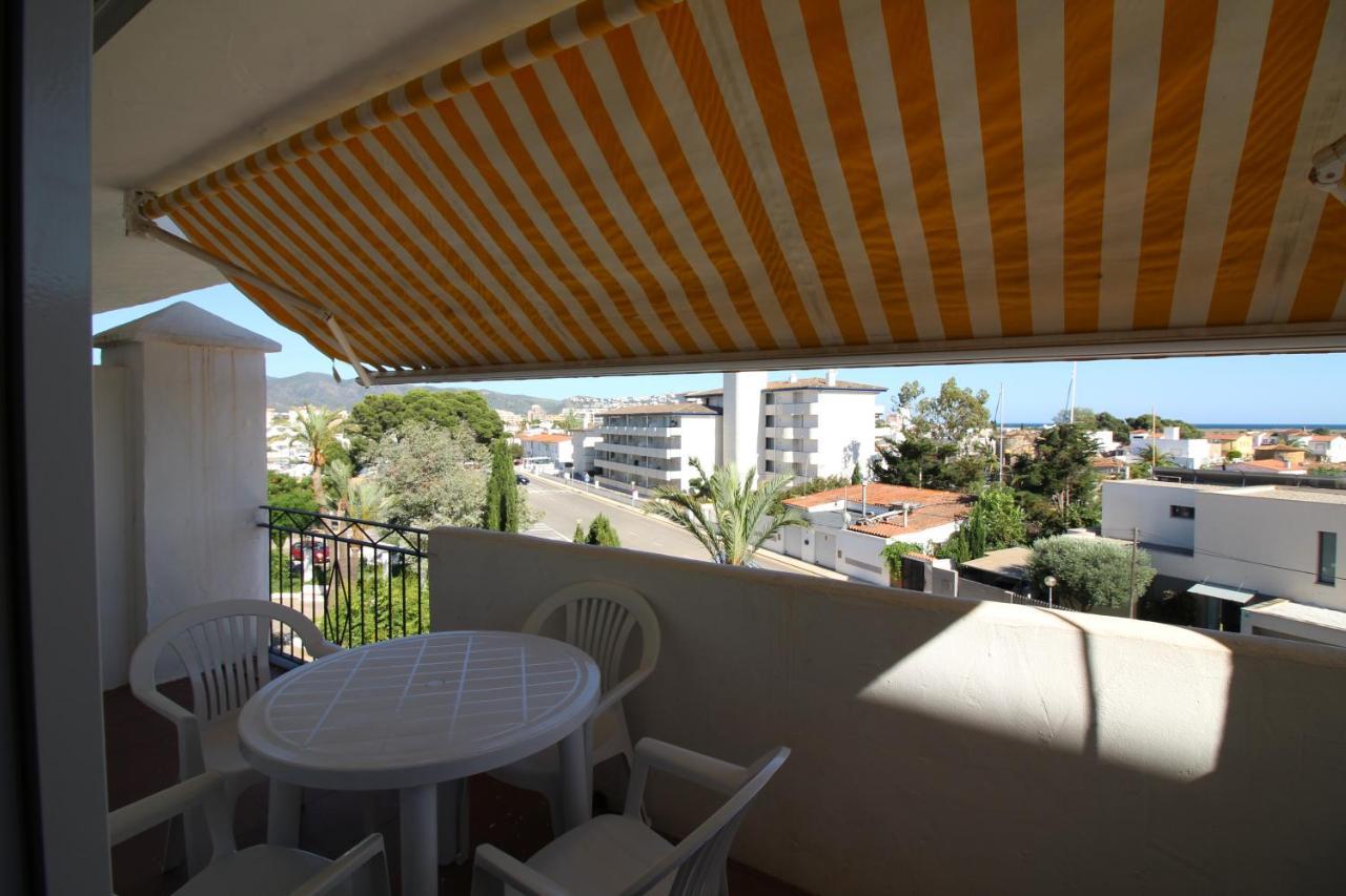 Global Immo 2176 Royal Marine Llevant Roses Exterior foto
